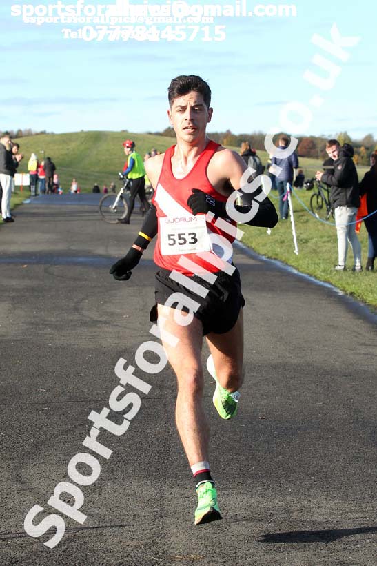 Senior men and women, Heaton Memorial 10k Road Race, Town Moor, Newcastle.  Photo: David T. Hewitson/Sports for All Pics